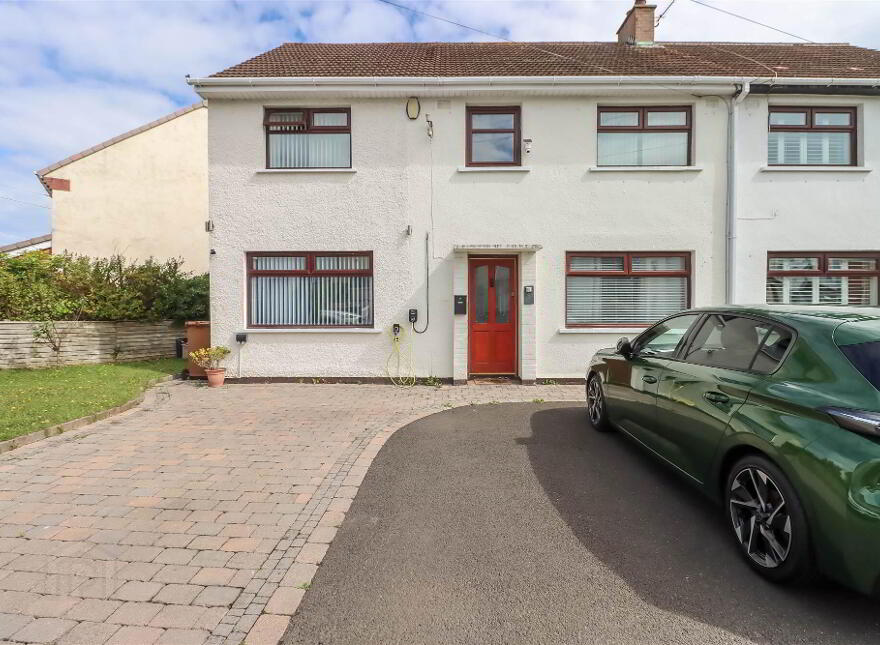 5 Cherryhill Crescent, Dundonald, BT16 1JQ