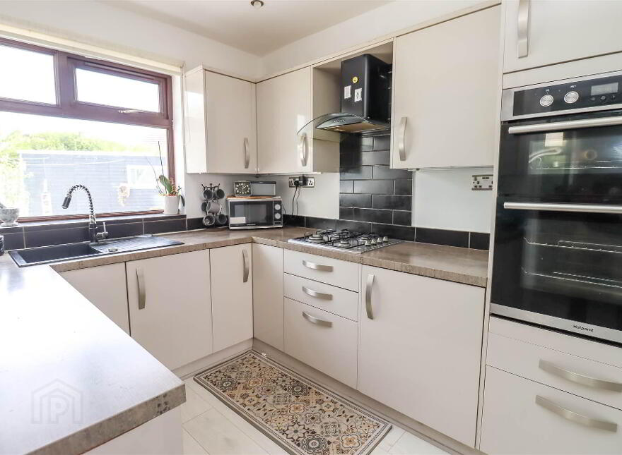 5 Cherryhill Crescent, Dundonald, BT16 1JQ