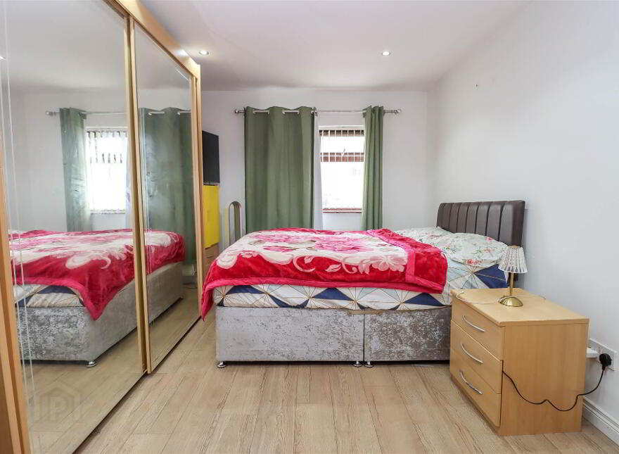 5 Cherryhill Crescent, Dundonald, BT16 1JQ