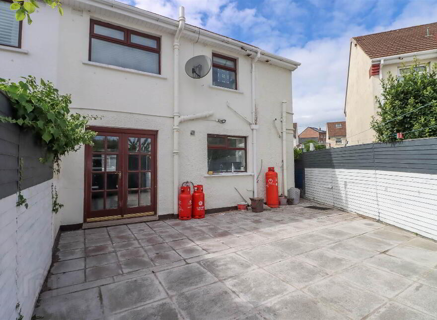 5 Cherryhill Crescent, Dundonald, BT16 1JQ