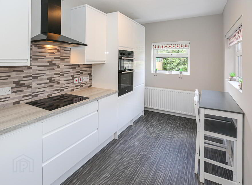 52 Hillsborough Drive, Belfast, BT6 9DS