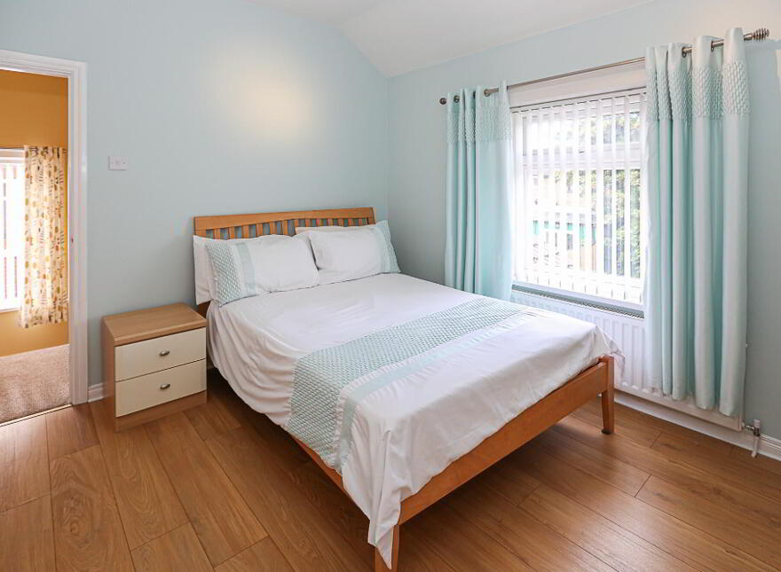 52 Hillsborough Drive, Belfast, BT6 9DS