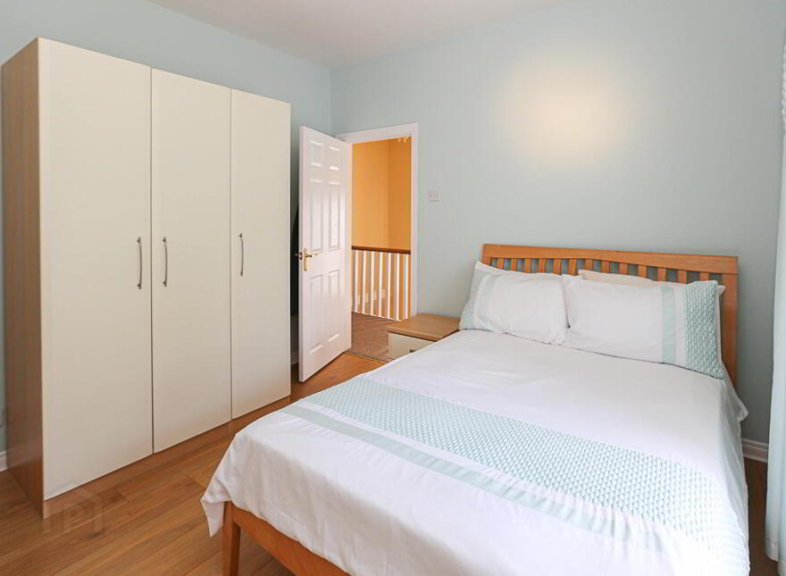 52 Hillsborough Drive, Belfast, BT6 9DS