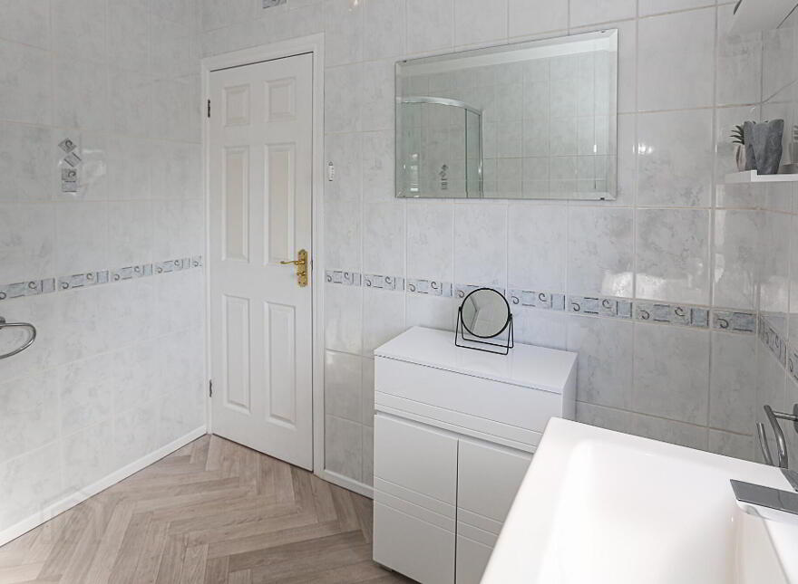 52 Hillsborough Drive, Belfast, BT6 9DS