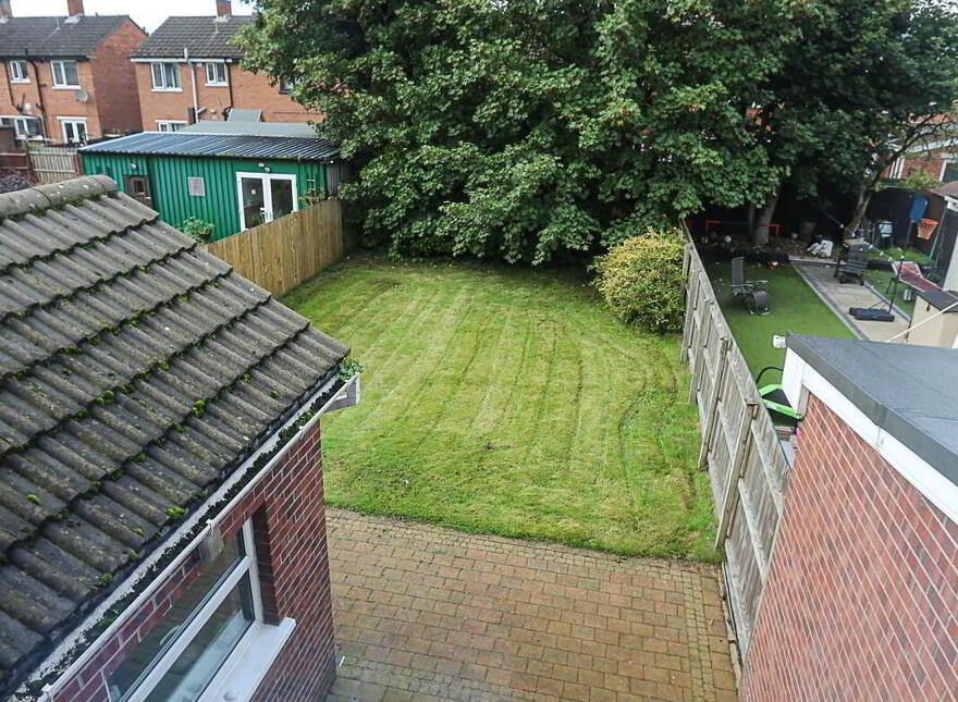 52 Hillsborough Drive, Belfast, BT6 9DS