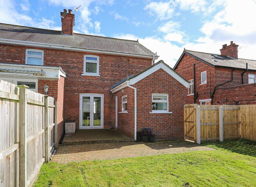 52 Hillsborough Drive, Belfast, BT6 9DS