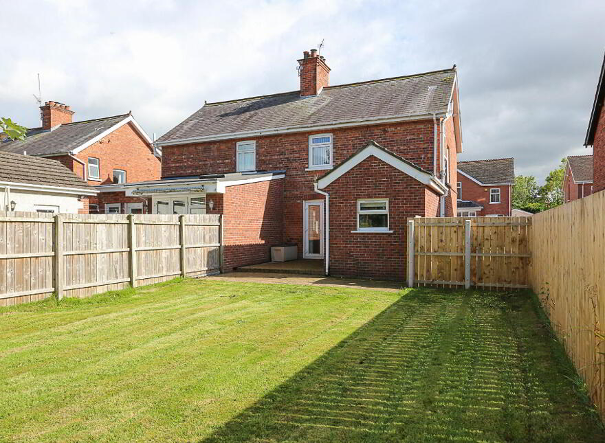 52 Hillsborough Drive, Belfast, BT6 9DS
