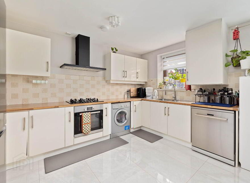 81 Castlegate Way, Adamstown, Lucan, K78R4E5
