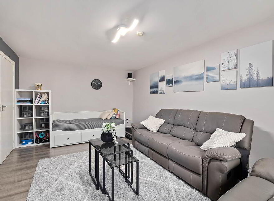 81 Castlegate Way, Adamstown, Lucan, K78R4E5