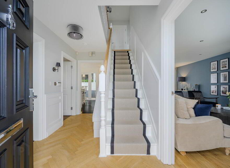 5 Grangewood Chase, Dundonald, Belfast, BT16 1HW photo 3
