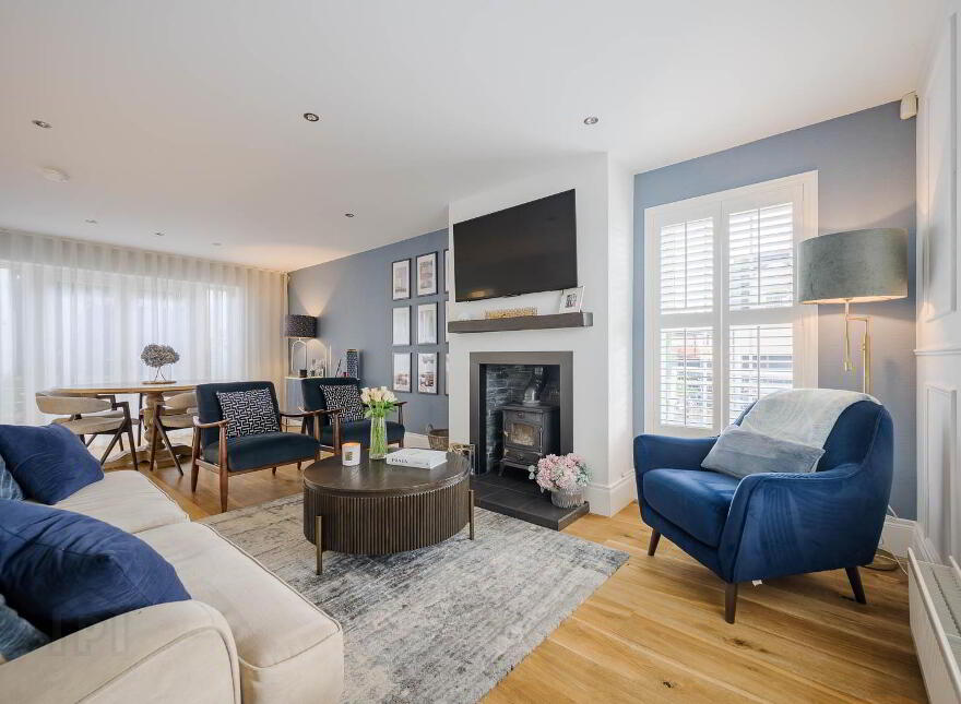 5 Grangewood Chase, Dundonald, Belfast, BT16 1HW photo 4