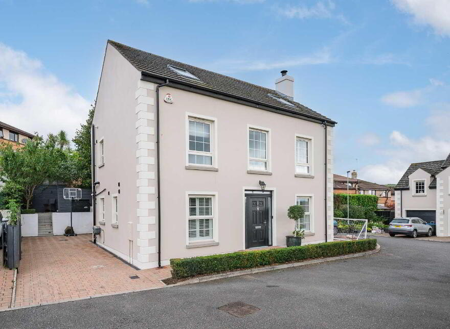 5 Grangewood Chase, Dundonald, Belfast, BT16 1HW