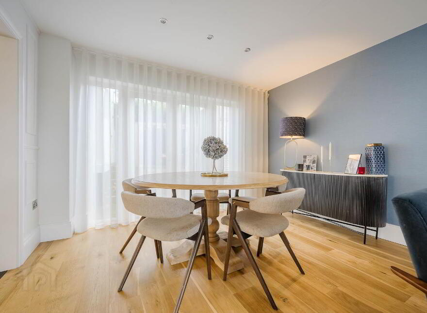5 Grangewood Chase, Dundonald, Belfast, BT16 1HW
