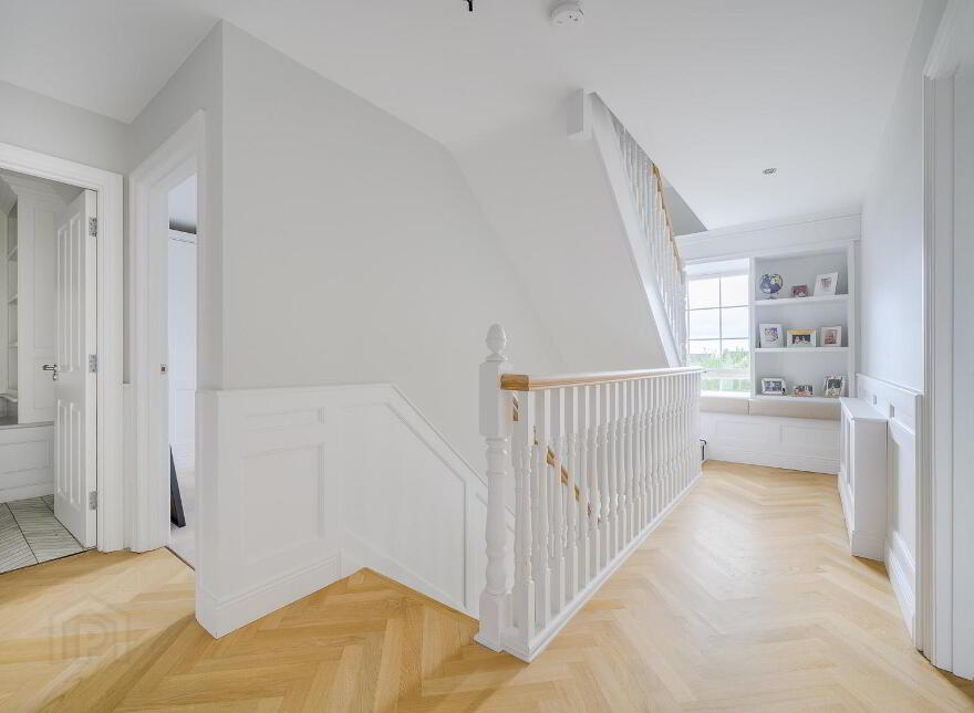 5 Grangewood Chase, Dundonald, Belfast, BT16 1HW