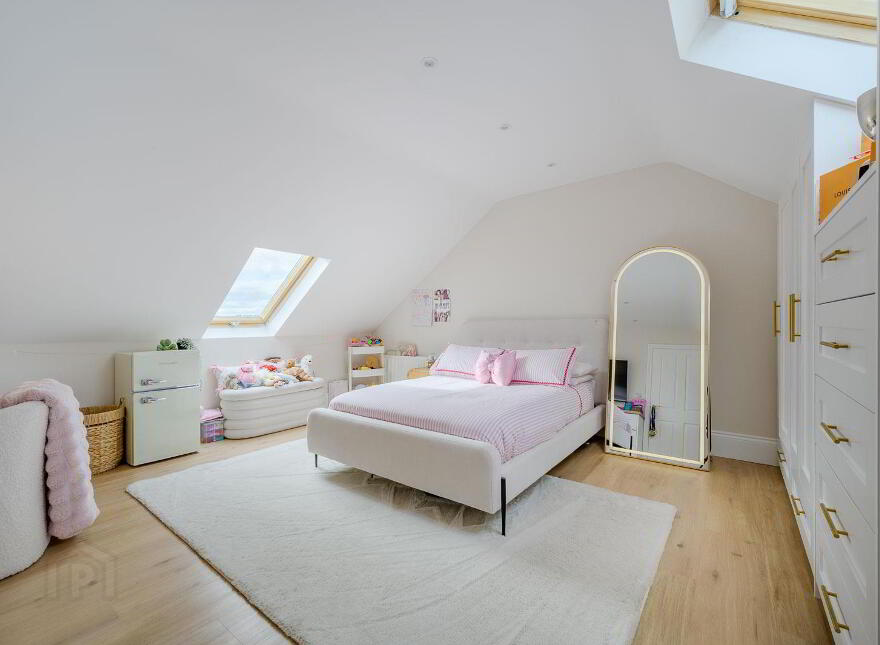 5 Grangewood Chase, Dundonald, Belfast, BT16 1HW