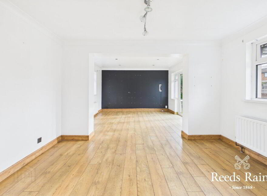 9 Irvine Park, Bangor, BT19 7XR