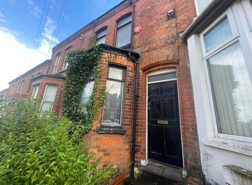 23 Sandhurst Gardens, Belfast, BT9 5AW photo