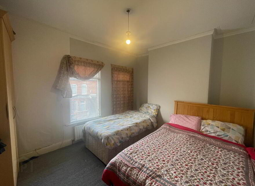 23 Sandhurst Gardens, Belfast, BT9 5AW