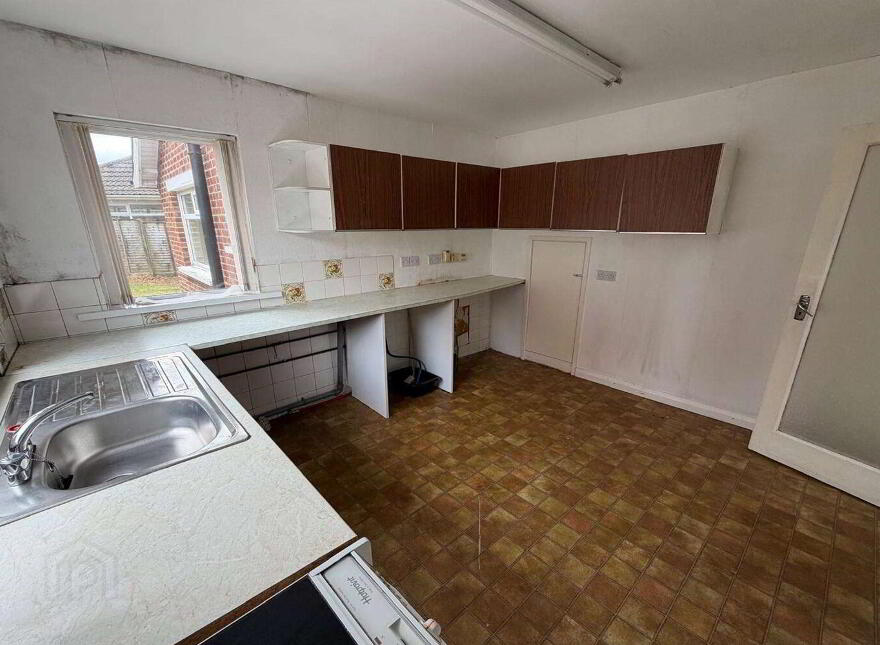 2 Heatherstone Road, Bangor, BT19 6AJ