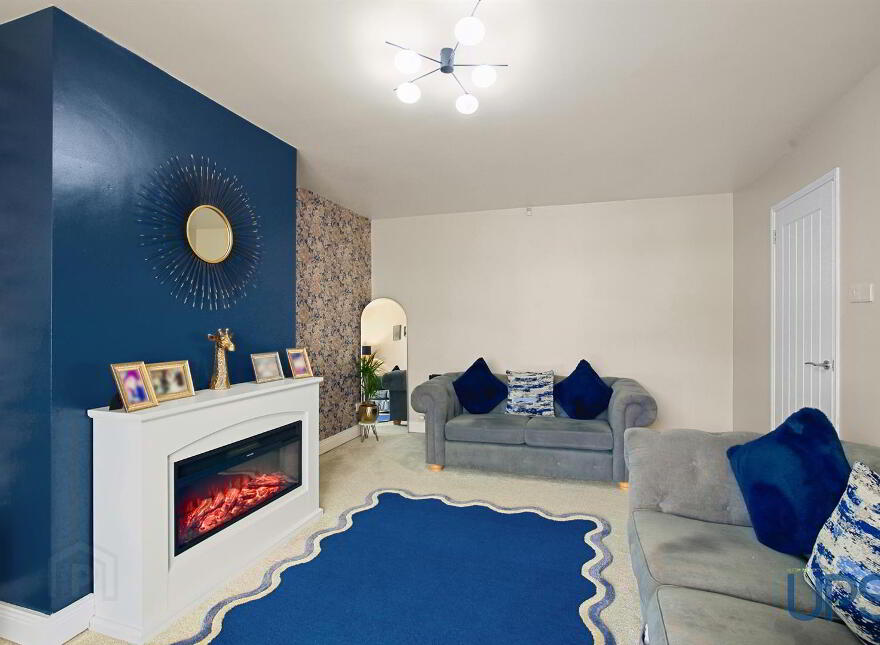 25 Lagmore Downs, Stewartstown Road, Dunmurry, Belfast, BT17 0TB