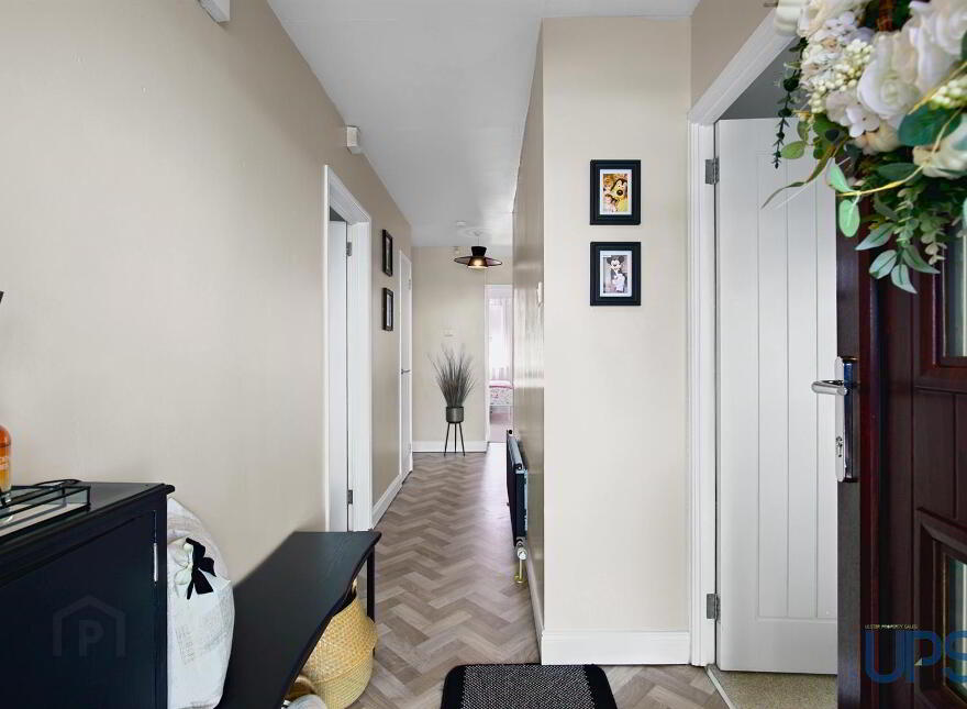 25 Lagmore Downs, Stewartstown Road, Dunmurry, Belfast, BT17 0TB