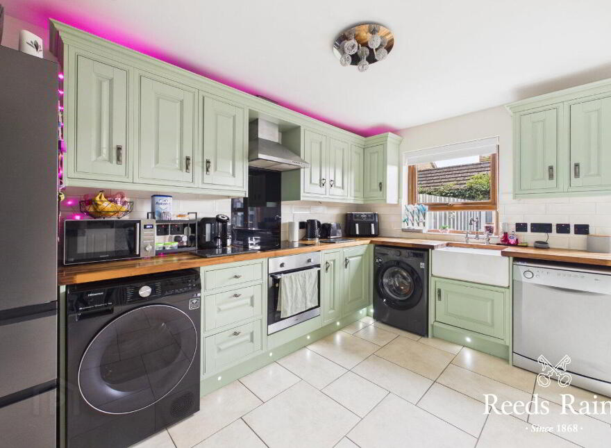 24 Stonebridge Park, Conlig, Newtownards, BT23 7QW