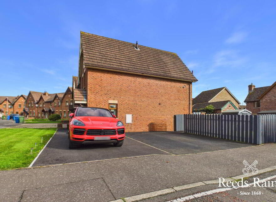 24 Stonebridge Park, Conlig, Newtownards, BT23 7QW