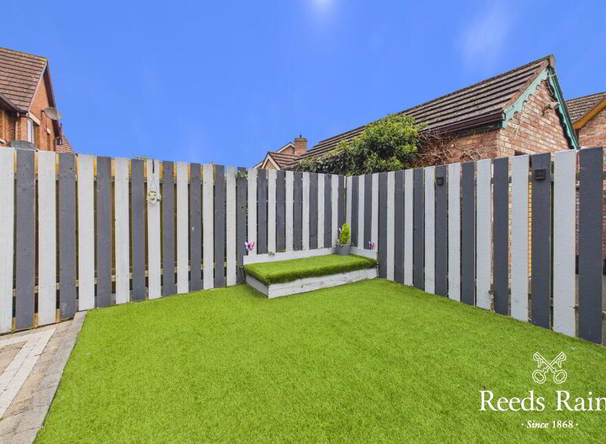 24 Stonebridge Park, Conlig, Newtownards, BT23 7QW