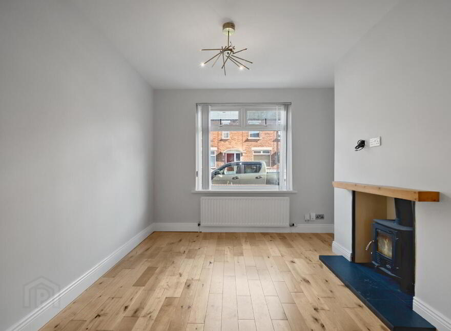 8 Sefton Park, Belfast, BT4 1PN