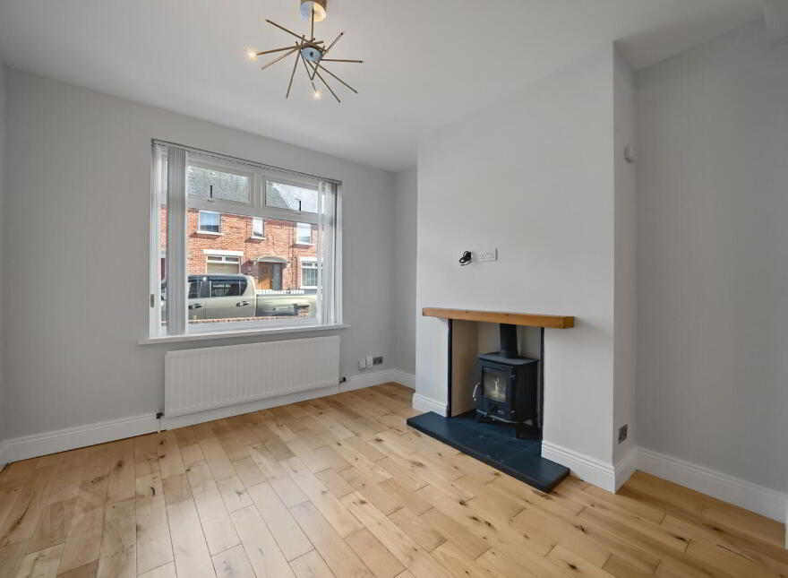 8 Sefton Park, Belfast, BT4 1PN