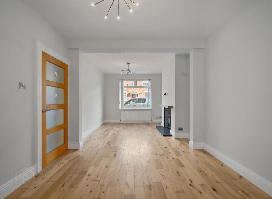 8 Sefton Park, Belfast, BT4 1PN