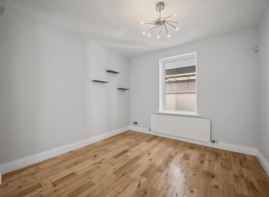 8 Sefton Park, Belfast, BT4 1PN