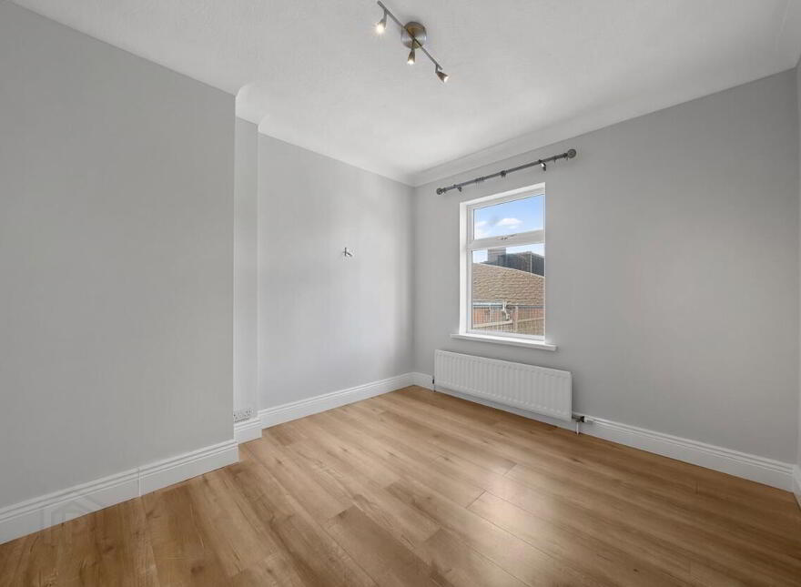8 Sefton Park, Belfast, BT4 1PN