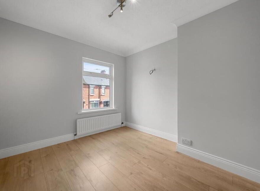 8 Sefton Park, Belfast, BT4 1PN