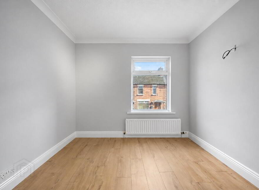 8 Sefton Park, Belfast, BT4 1PN