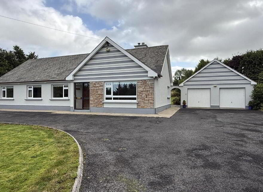 Mountain View, Sonnagh, Charlestown, F12FF10