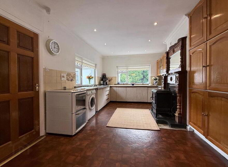 Mountain View, Sonnagh, Charlestown, F12FF10