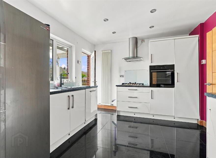 43 Dermott Avenue, Comber, BT23 5JE