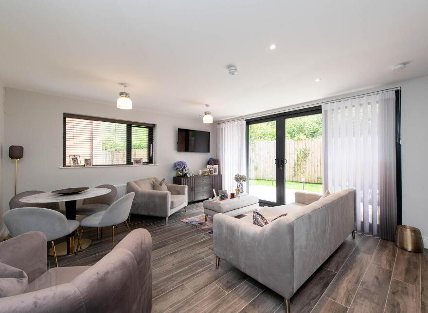54 Loughshore Manor, Newtownabbey, BT37 9FD
