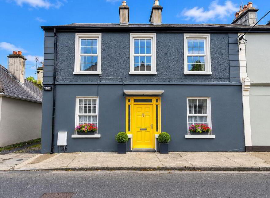 Convent Road, Claremorris, F12W268