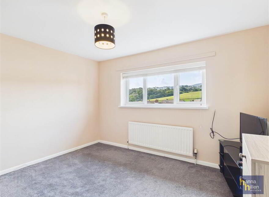 46 Derrybeg Drive, Newry, BT35 6ES