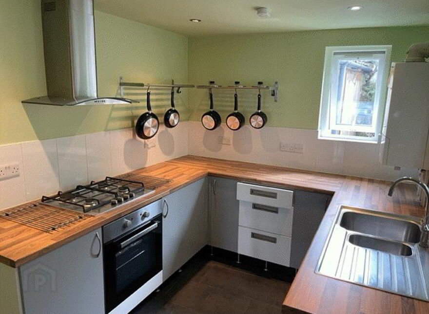 29 Albert Road, Carrickfergus, BT38 8AD