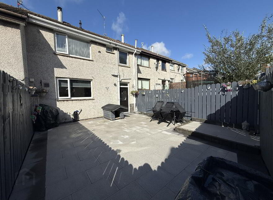 17 Iniscarn Park, Lisburn, BT28 2BL