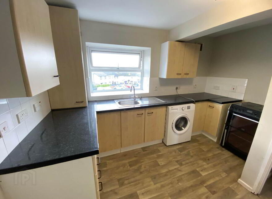 38b Enler Park East, Dundonald, Belfast, BT16 2DW