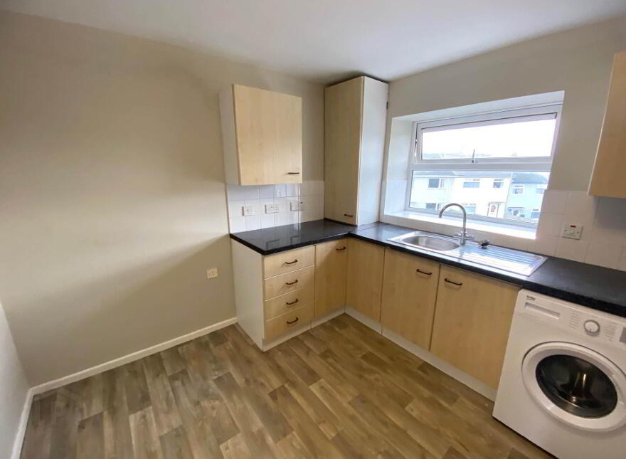 38b Enler Park East, Dundonald, Belfast, BT16 2DW