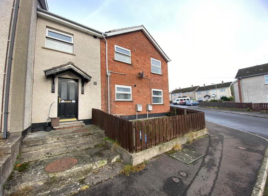 38b Enler Park East, Dundonald, Belfast, BT16 2DW