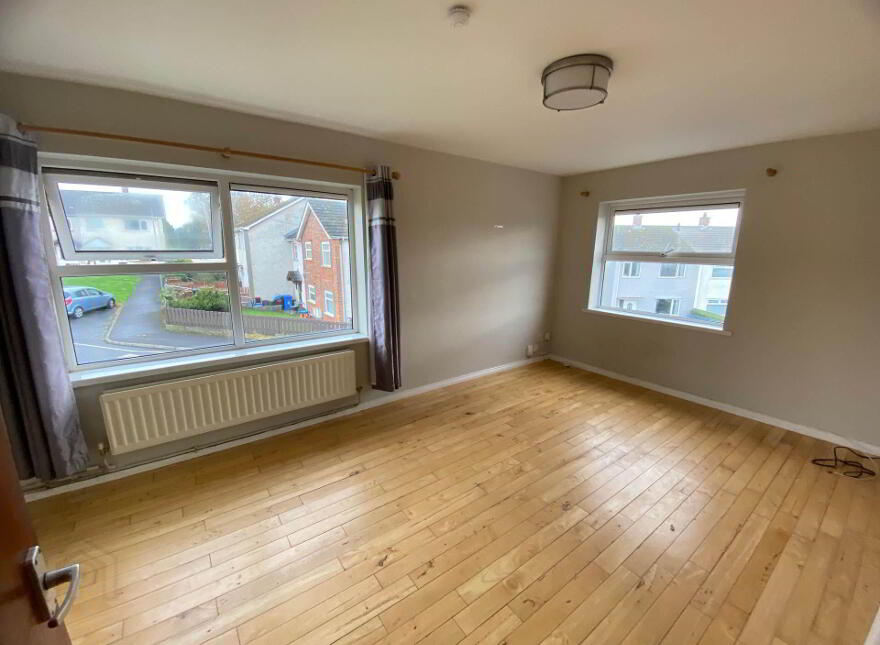 38b Enler Park East, Dundonald, Belfast, BT16 2DW