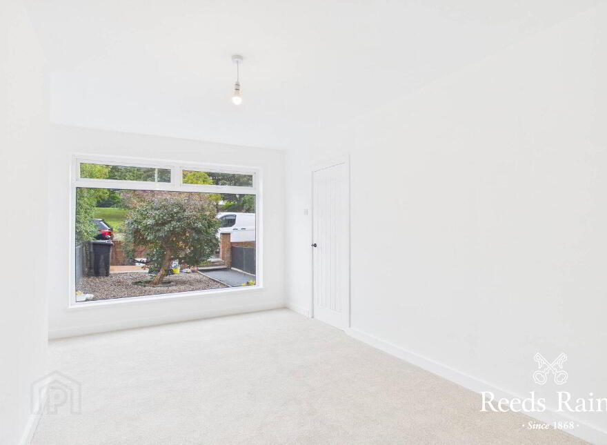 32 Robbs Road, Dundonald, Belfast, BT16 2NA