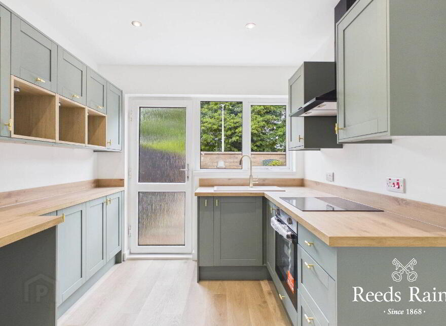 32 Robbs Road, Dundonald, Belfast, BT16 2NA
