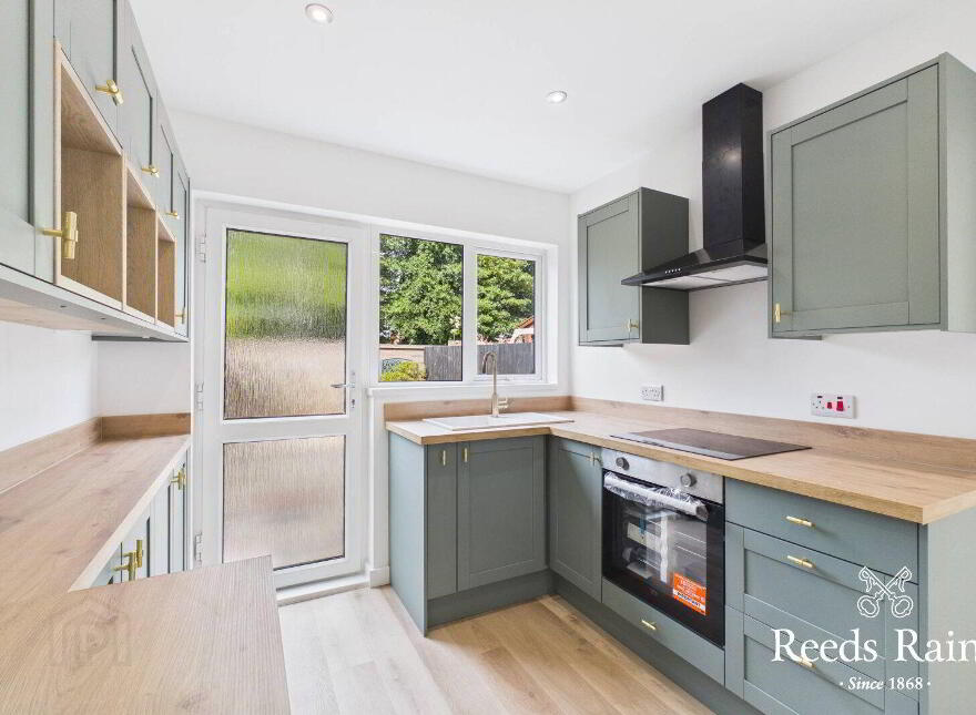32 Robbs Road, Dundonald, Belfast, BT16 2NA